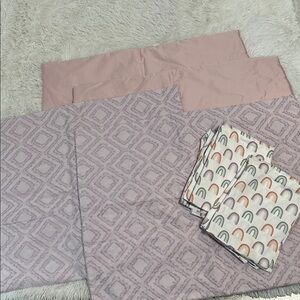 ❤️ NWOT Beddy’s (bed-ease) 4 Shams & 2 Pillow Cases Standard Size